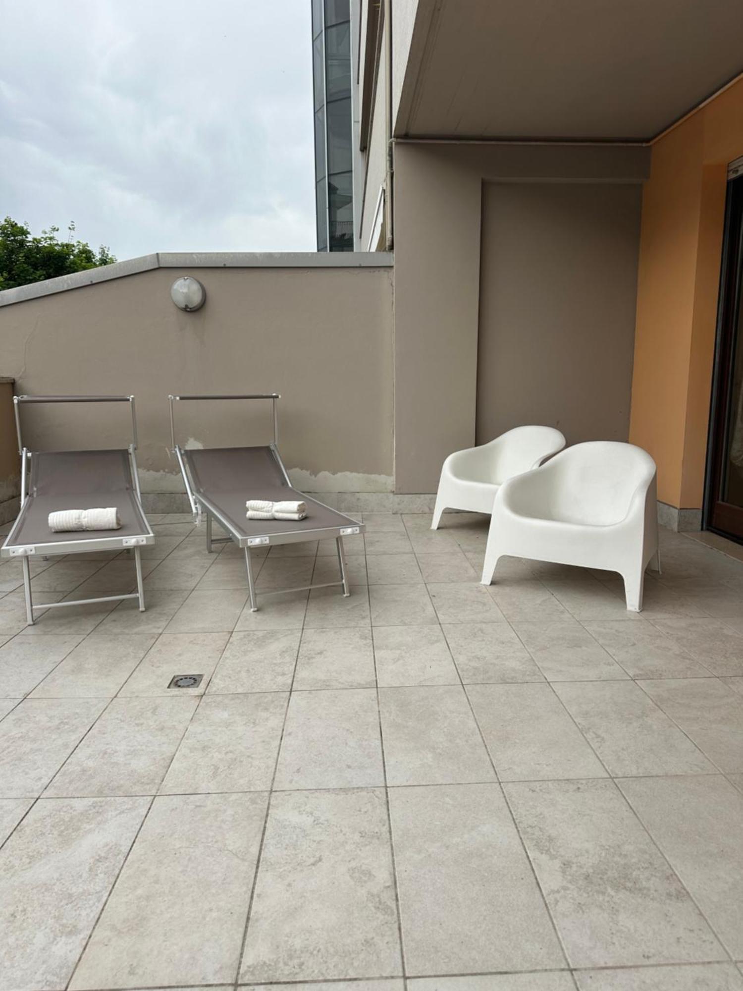 Claudio Appartamento Pescara Exterior foto